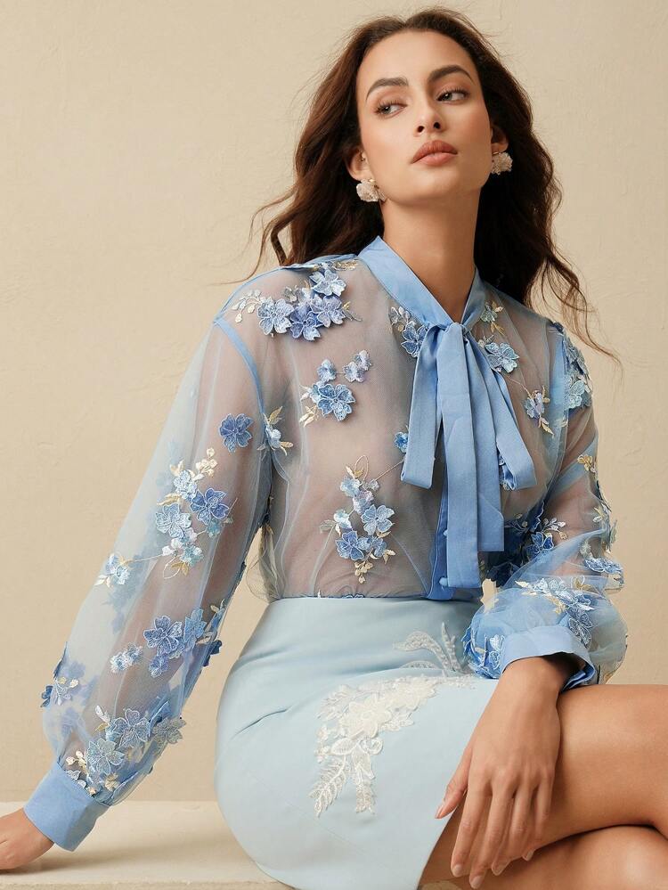 Blusa Elegante de Malha Transparente com Flor 3D para Mulheres