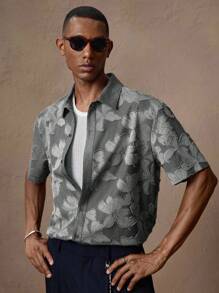 AKNOTIC X Nawaf Alabid 男士花卉提花休闲宽松短袖 Polo 衫，适合夏季、度假、日常、派对、情侣装、礼物 - 黑色 - 查看 4