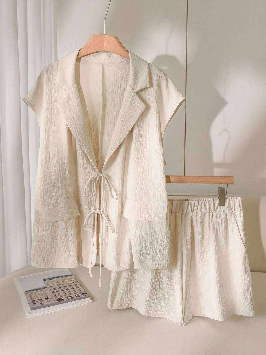 CosyJoli Plus Size Women Summer Solid Color Textured Front Tie Batwing Sleeve Blazer And Shorts Set,Teacher Outfits For Women