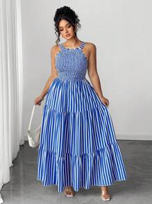 Elenzga Gaun Gingham Bergaris Vertikal Biru dan Putih dengan Ikat Pinggang - Blue and White - View 3