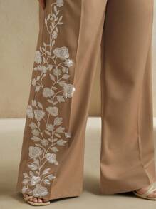 Anewsta Plus Size Women Elegant Floral Embroidery Suit Pants