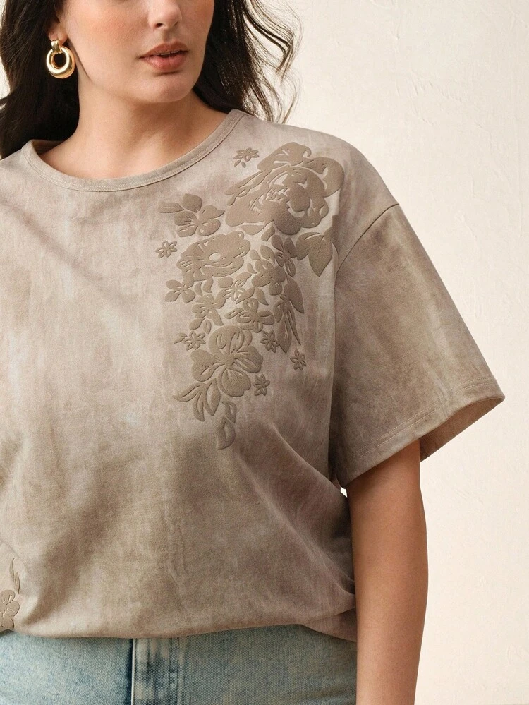 Reguläres säuregewaschenes floriertes T-Shirt, moderner Pendelstil, Frühling/Sommer