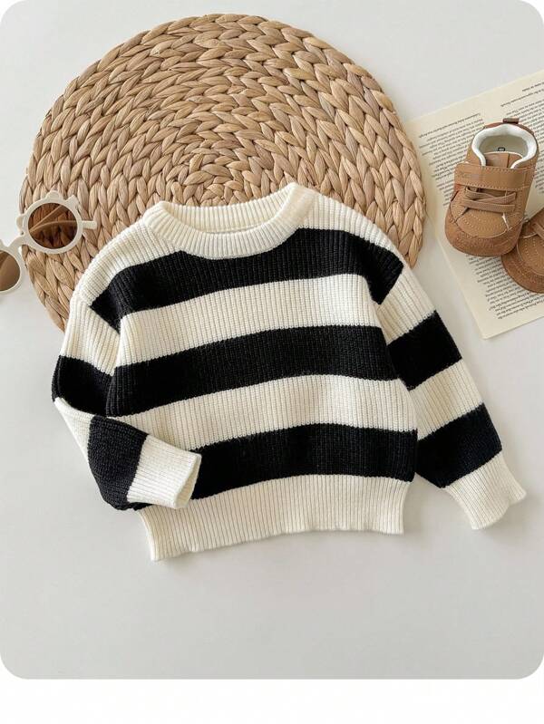 SHEIN Suéter holgado de cuello redondo a rayas negras/blancas, estilo deportivo/casual, moda coreana/japonesa, para niño