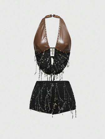 Grunge Punk Conjunto de mujer con atuendo sexy para festivales musicales estilo Y2K, colgante de cruz de metal, parches de PU con lentejuelas y red, collar con escote drapeado y espalda descubierta.