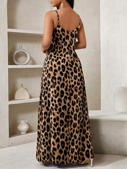 SHEIN Lady Vestido largo con estampado de leopardo para mujer, estilo bohemio, sin espalda, holgado, vestido maxi suelto sin tirantes para cumpleaños, eventos, vacaciones, vestidos casuales, vestidos boho/bohemia/boho, top halter, ropa africana para mujer, vestidos de verano, vestidos tropicales, nuevos lanzamientos, vestido de playa, vestidos de pascua para mujer, vestidos de verano para mujer