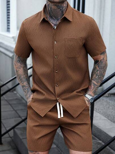 Manfinity CasualCool 2 Pcs Set: Solid Color Textured Jacquard Casual Fashion Short Sleeve Shirts Men Brown Short Set Brown Button Up Men,Men's Coffee-Colored Linen Pleated Effect Texture Fabric Short-Sleeved Single-Breasted Casual Shirt Set For Summer