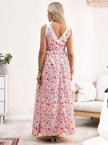 SHEIN 孕妇时尚花卉蕾丝边无袖连衣裙