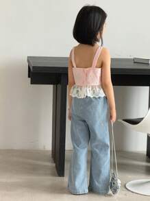 Girls Lace Patchwork Butterfly Decor Camisole Top & Light Wash Bell-Bottom Jeans Pants, Simple Fashion Versatile Set For Everyday Wear