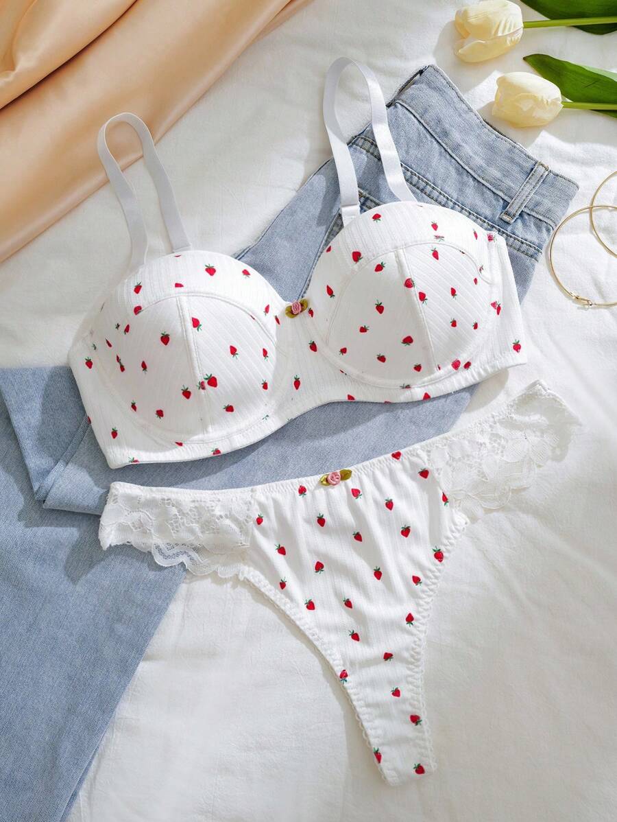 SHEIN Bộ áo ngực và quần lót nâng ngực dệt kim màu trắng cỡ lớn có họa tiết quả anh đào, nâng ngực - trắng - Xem 1