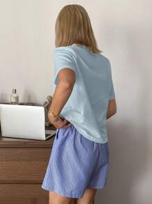 DAZY Conjunto de ropa de estar en casa con camiseta casual y shorts a rayas