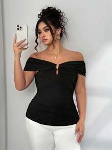 Elenzga Blusa de hombro descubierto con hebilla metálica decorativa para tallas grandes - Negro - Ver 3