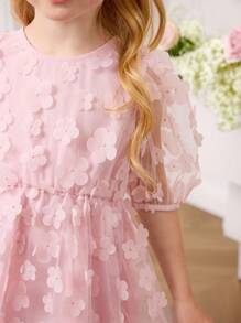 Young Girl Solid Color Puff Sleeve Fitted Dress