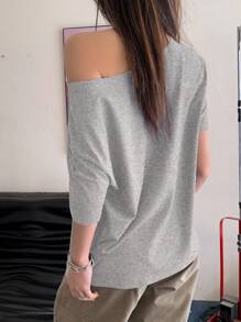 INAWLY Tee-shirt décontracté à manches courtes et épaules dénudées avec motif imprimé de lettres pour femmes