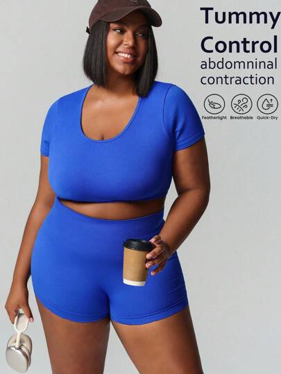 SHEIN Sports Bộ đồ thể thao tập luyện cho nữ cỡ lớn, áo thun tay ngắn màu trơn và quần short