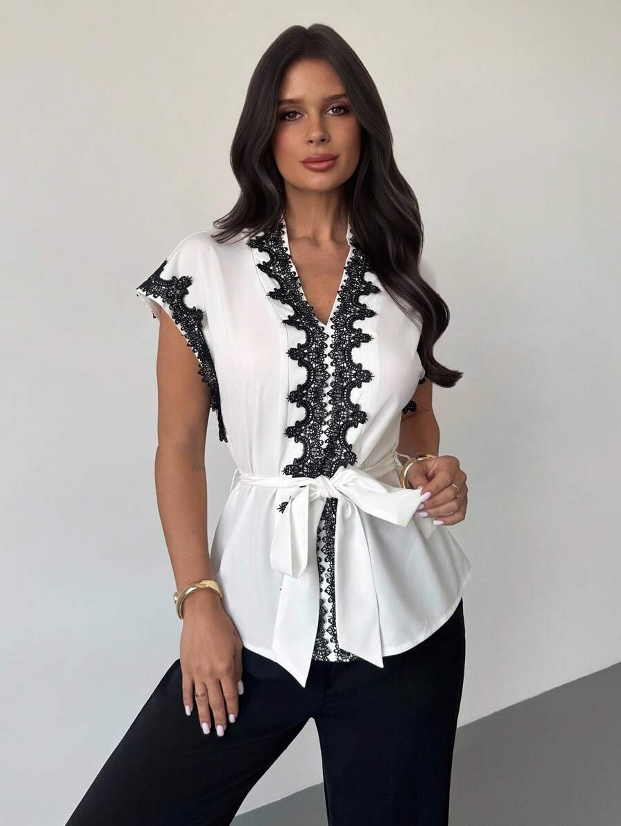 Firerie 女士白色 V 领蕾丝拼接腰带衬衫，优雅办公室女士衬衫，春夏服装，通勤、正式、工作、母亲节 - 白色 - 查看 1