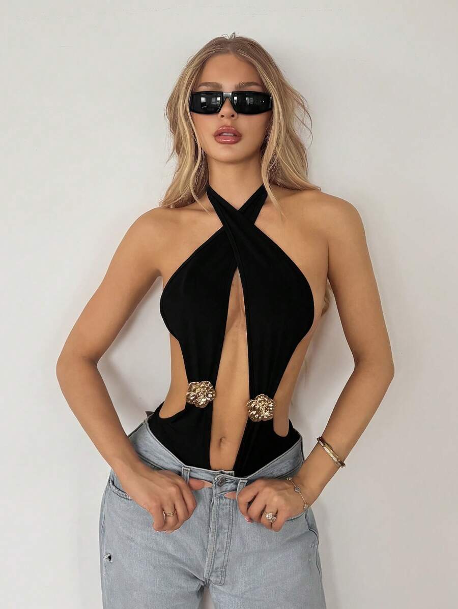 SHEIN ICON 黑色金属交叉带深 V 领紧身衣 - 黑色 - 查看 1