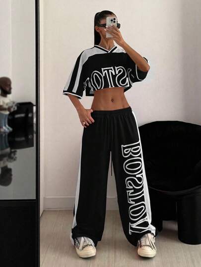 StreetHx Set de 2 piezas de parte superior corta con bloqueo de color estampado + pantalones de chándal para mujer