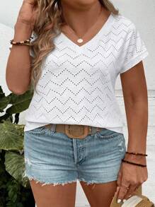 SHEIN VCAY 大码女式休闲V领提花纹理宽松短袖T恤 - 白色 - 查看 5