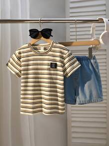 SHEIN 2pcs/Set Young Boy Casual Striped Round Neck Short Sleeve T-Shirt And Denim Shorts