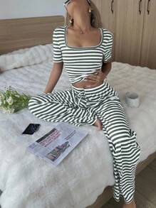 SHEIN Bộ đồ ngủ tay ngắn và quần in họa tiết sọc giản dị dành cho nữ - Màu xám đen - Xem 6