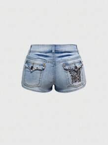 ROMWE Fairycore 女式复古 Y2K 超低腰超短做旧洗脸口袋蝴蝶图案铆钉牛仔短裤 - 淺色水洗藍 - 查看 1
