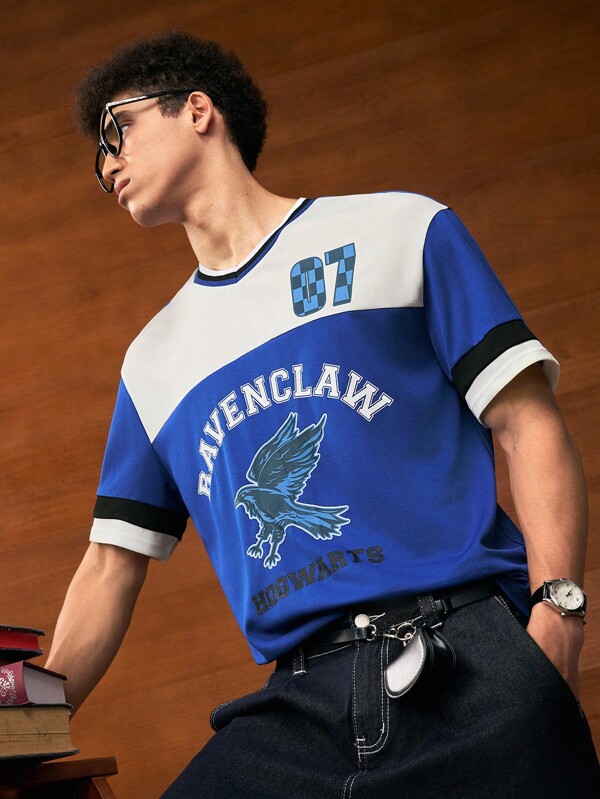 HARRY POTTER X SHEIN Camiseta de manga corta con bloque de color, estampado de águila y cuadros, estilo universitario informal para hombre en verano