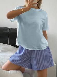 DAZY Conjunto de ropa de estar en casa con camiseta casual y shorts a rayas