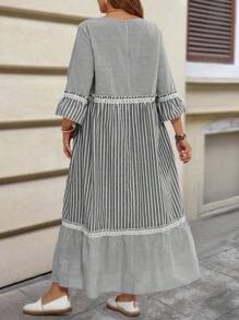 EMERY ROSE 大码冬季女士度假装女装条纹圆领喇叭袖荷叶边下摆宽松长款休闲连衣裙 - 黑與白 - 查看 4