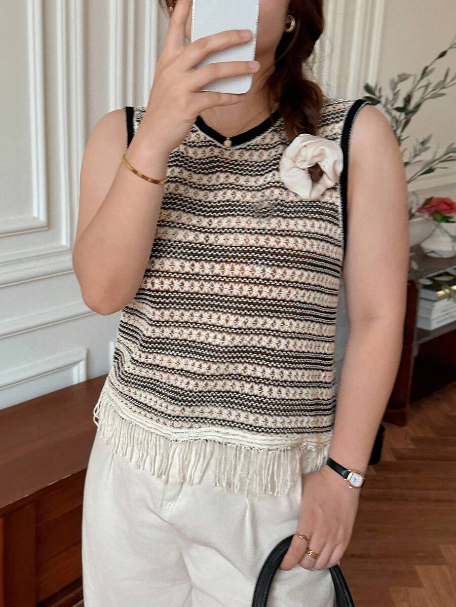 SHEIN LUNE Plus Size Color Block Stripe Tassel Hem Knit Vest School Clothes - Black and White - View 1