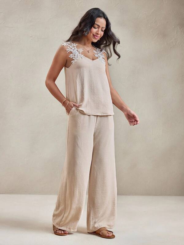 Wildy 2 Pieces Set: Casual Summer Linen 3D Floral Decor Cami Tank Top And Simple Commute Shorts In Beige Teacher Going Out Outfits