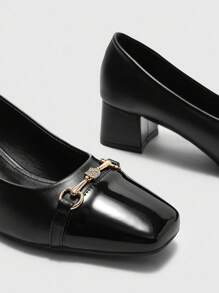 CUCCOO BIZCHIC Women's Classic Black Patent Leather PUT Logo Low Heeled Flats For Christmas - Black - View 7