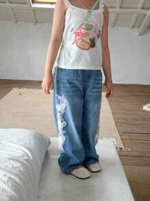 SHEIN Denimly 年轻女孩休闲日常都市街头学院风浅洗薰衣草色时尚牛仔阔腿裤，带有星星、心形刺绣、松紧腰身、纽扣前开襟，百搭全年穿着 - 淺色水洗藍 - 查看 4
