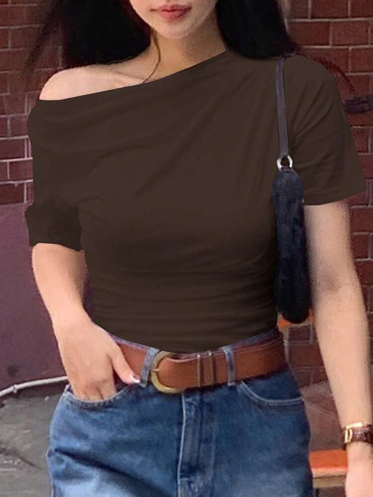 Solid Color Asymmetrical Shoulder Bodycon Short Sleeve White Women T-Shirt, Summer