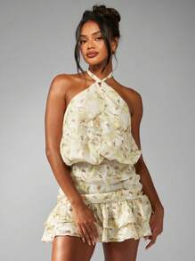 MISSGUIDED Vestido mini de cuello halter de gasa floral para fiesta de verano con volantes en el bajo, vestido de invitada de boda de primavera, sin mangas, para jardín y té de tarde - Multicolor - Ver 1