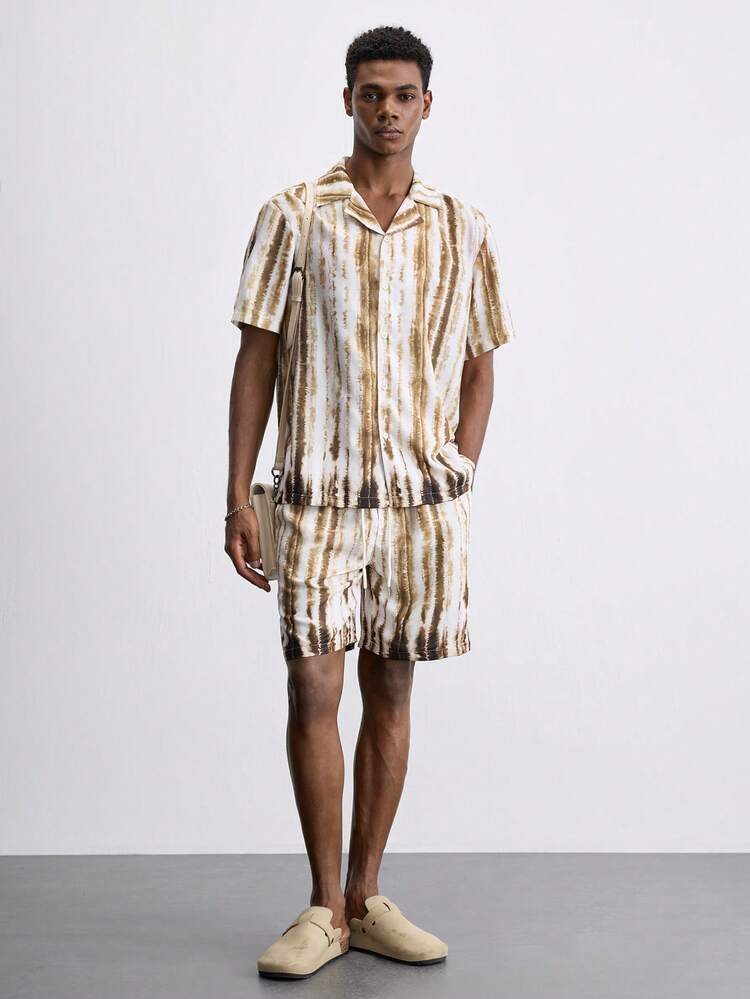 SHEIN Maija Conjunto de 2 piezas de camisa de un solo pecho con botones frontales, cintura con cordón y bolsillos laterales, con estampado de rayas asimétricas y degradado de tinta en color marrón, de estilo moderno, elegante, urbano, romántico y refinado, inspirado en la Y2K, ideal para festivales de música country, viajes, bodas, cumpleaños, negocios, oficina, citas, salidas, aeropuerto, regreso a clases en otoño para mujeres