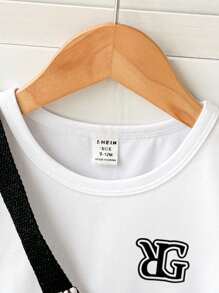 男婴三件套：复古印花T恤、短裤、斜挎包 - 时尚、休闲、可爱、百搭，适合夏季各种场合 - 彩色 - 查看 3