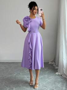 SHEIN Raffinéa Đầm maxi nữ cao cấp, thanh lịch, cổ vuông, tay phồng, họa tiết hoa 3 chiều, eo xếp ly, viền sóng, thích hợp cho mùa xuân hè, màu tím, dáng dài ngang gối, dự tiệc cưới, mùa hè. - Màu tím - Xem 6