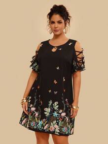 SHEIN VCAY Plus Size Boho Sukienka Mini Z Odkrytymi Ramionami I Krótkim Rękawem Z Kwiatowym Nadrukiem, Na Lato - Wielokolorowe - Zobacz 4