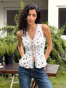 Ria Solene Vintage Ditsy Floral Lace Trim Sleeveless Blouse - Multicolor - View 1