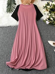 SHEIN CURVE+ Plus Size Casual Loose Fit Minimalist Round Neck Short Sleeve Dress, Daily Wear - Multicolor - View 2