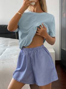 DAZY Conjunto de ropa de estar en casa con camiseta casual y shorts a rayas