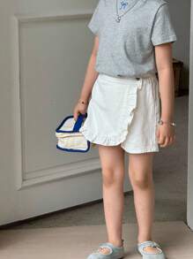 SHEIN Conjunto informal de 3 piezas para niña, de estilo sencillo y cómodo para vacaciones, que incluye una falda pantalón de tela vaquera con volantes, cintura elástica y bolsillos planos en la parte posterior - Multicolor - Ver 6