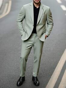 Manfinity Bizformal Costume décontracté d'affaires pour hommes, en 2 pièces, ensemble de costume unicolore veste et pantalon, style mode décontractée pour une utilisation quotidienne, mariage, bal de promo. Convient pour la Saint-Valentin, l'anniversaire et autres occasions. Un excellent cadeau pour votre petit ami ou mari.