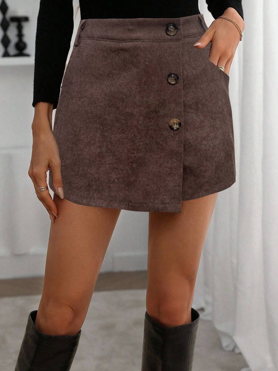 SHEIN LUNE Pantalones cortos con falda con un bajo asimétrico y abotonadura sencilla de un solo pecho para mujeres de unicolor - Café integral - Ver 1