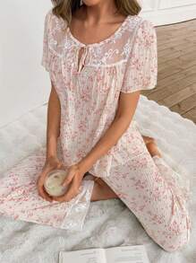 Conjunto de pijama feminino com calça de manga curta e renda contrastante mini ditsy floral - Damasco - Ver 6