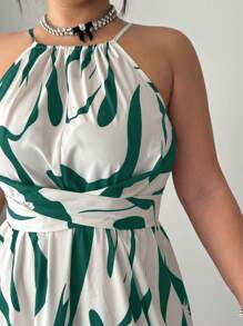 SHEIN SXY Elegantes Pendlerkleid für Damen in Große Größen, Frühling/Sommer, schwarz-weiß gestreiftes Muster, Taillenbindung, A-Linie Silhouette, geeignet für den Alltag, Business, einfach, Pendeln, elegant, Lässig, Einkaufen, Ausgehen, verspielt, leicht kombinierbar, schmeichelhaft für die Figur