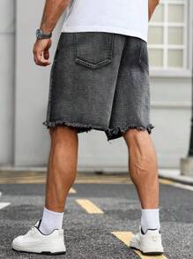 Manfinity Homme Celana Pendek Denim Kasual Pria Ukuran Besar untuk Aktivitas Luar Ruangan dan Gaya Jalanan - Grey - View 2