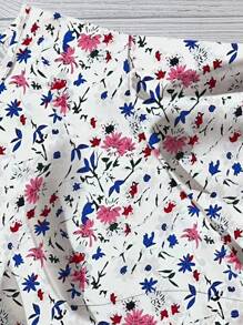 Plus Size Ruffle Sleeve Ditsy Floral Casual Vacation Shirt - Pink - View 5