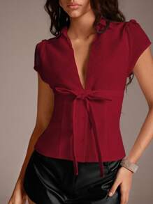 TRNVIE 1 件女式白色夏季休闲度假深 V 领细条纹前开蝴蝶结腰部修身短袖衬衫休闲衬衫 - 酒紅色 - 查看 3