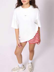 SUMWON Oversized Summer Tee Small Logo Minimalist Modern Casual Top Weekend Street Style Short Sleeve Tshirt Essential Basic Comfort Relaxed Fit - White - View 1